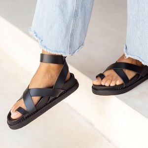 New Liberte Leather Bronte Sandals In Black